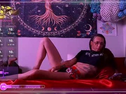 Screen Grab from aurorarav3n