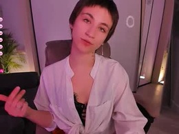 Screen Grab from autumnwhisper_