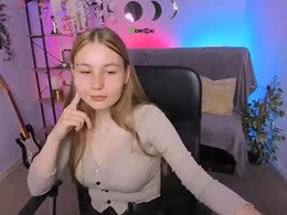 Screen Grab from ava_gllow