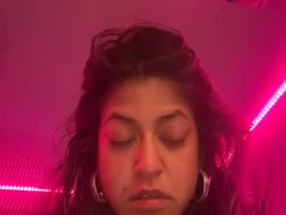 Screen Grab from avafoxxundone1