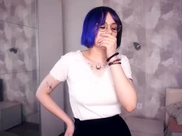 Screen Grab from avaobierne