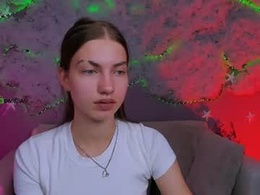 Screen Grab from averybabyyxss