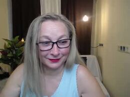 Screen Grab from avrorarosiye