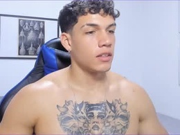 Screen Grab from axel_taylor21