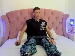 Screen Grab from axelcollin