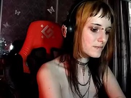 Screen Grab from ayannapoellinetz