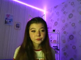 Screen Grab from baby_viki_kiss