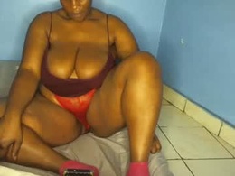 Screen Grab from baddiedaisy61029