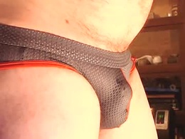 Screen Grab from bareballs25