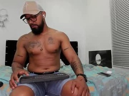 Screen Grab from bellacoxander1