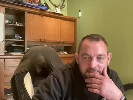 Screen Grab from benochau