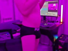 Screen Grab from bigdenergy_r