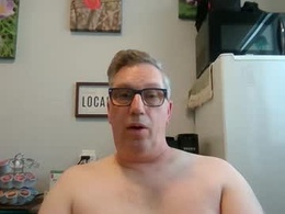 Screen Grab from bignhard_69_