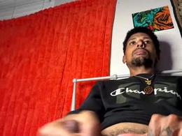 Screen Grab from bigprettydick777