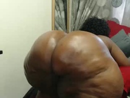 Screen Grab from bigsuperbutt