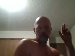 Screen Grab from bilballs70