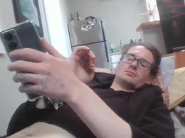 Screen Grab from birdieboy808