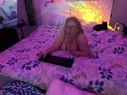 Screen Grab from bisensual4u