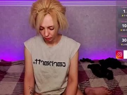 Screen Grab from blond_ice_ann
