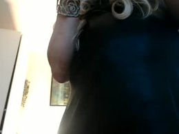 Screen Grab from blondiblueeyess