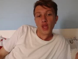Screen Grab from blondmuse