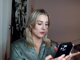 Screen Grab from bombshellalexlane