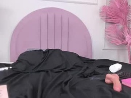 Screen Grab from boniebluee