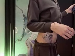 Screen Grab from bonnie_swan