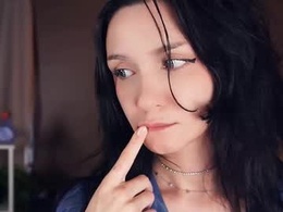 Screen Grab from bonniecoomer