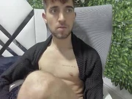 Screen Grab from bottom_dacer