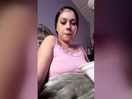 Screen Grab from brattezz