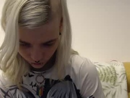 Screen Grab from brookewylde_20