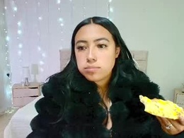 Screen Grab from brunette_hot02