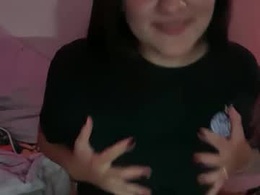 Screen Grab from bubbblesxo