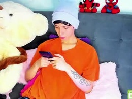 Screen Grab from bumblubee