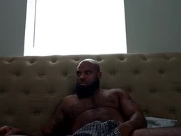 Screen Grab from callme_mr