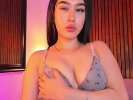 Screen Grab from cami_luxx