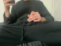 Screen Grab from camilaanus25