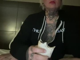 Screen Grab from candy_says_xxx