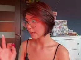 Screen Grab from candy_velour
