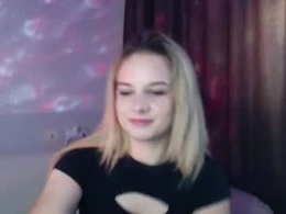 Screen Grab from candy_whisper