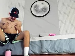 Screen Grab from carlitosloving