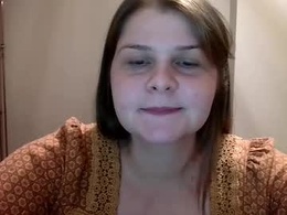 Screen Grab from caroline_love13