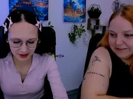 Screen Grab from caroline_roseee