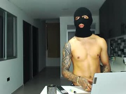 Screen Grab from cash_master777