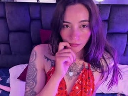 Screen Grab from cata_jonees