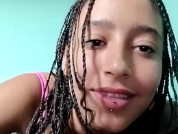 Screen Grab from cataleyacolombian