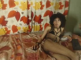 Screen Grab from catty_gold