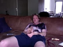 Screen Grab from ceezeee