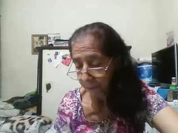 Screen Grab from cexyliamilf